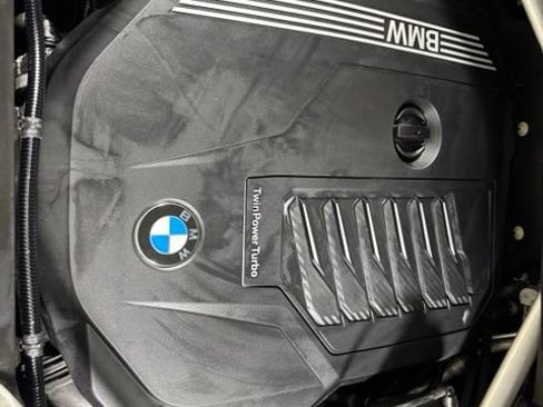 Used 2020 BMW X5 xDrive40i w/ M Sport Package AWD/4WD image 23