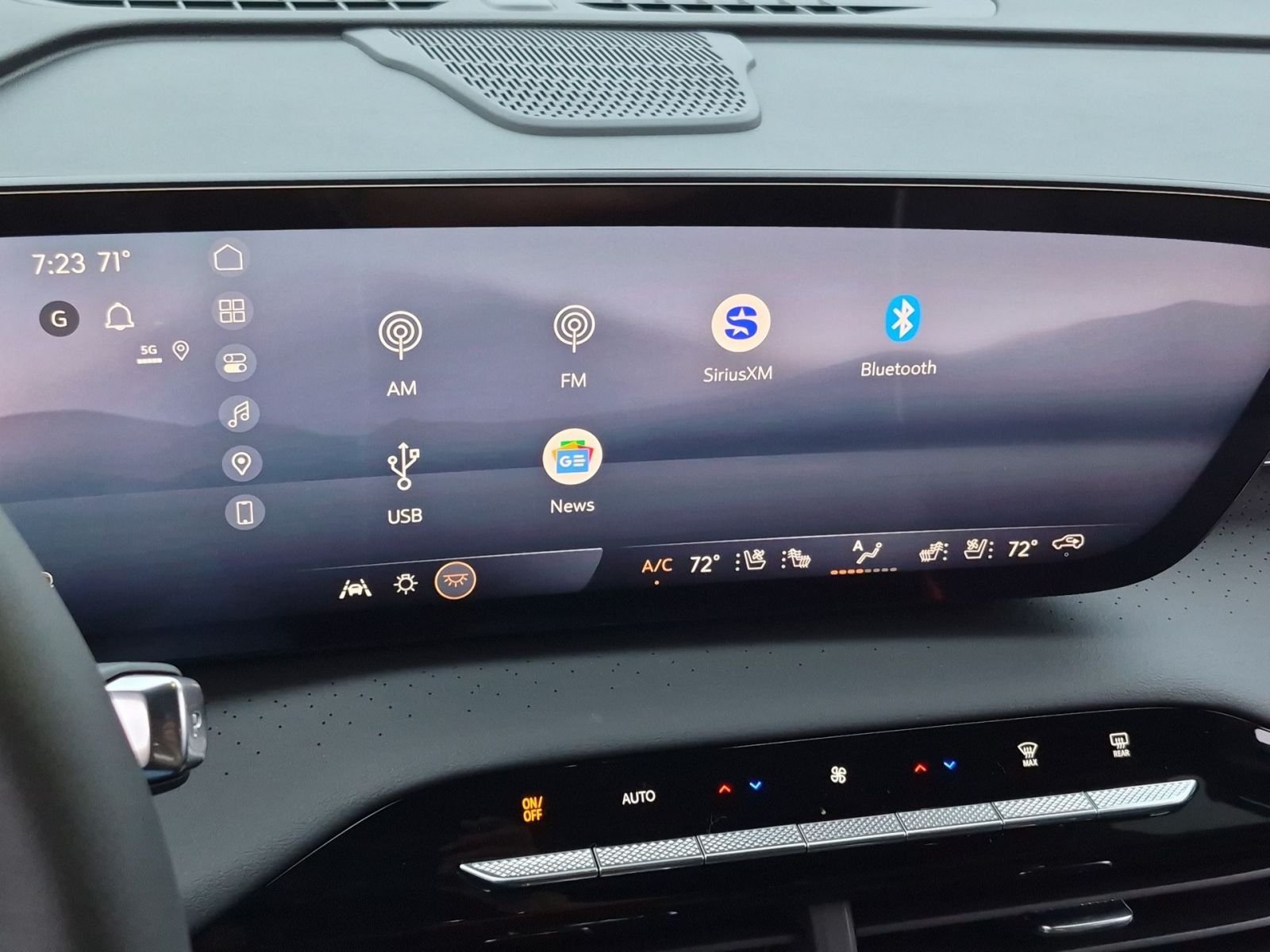 New 2026 Buick Enclave Avenir w/ Super Cruise Package FWD image 13