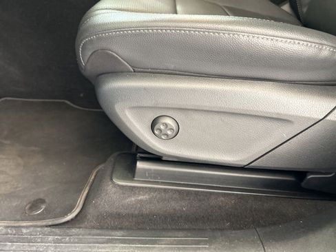 Used 2024 Mercedes-Benz GLE 450e 4MATIC image 44