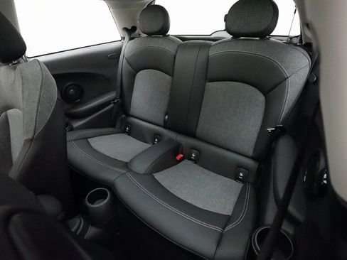 Used 2024 MINI Cooper SE image 28