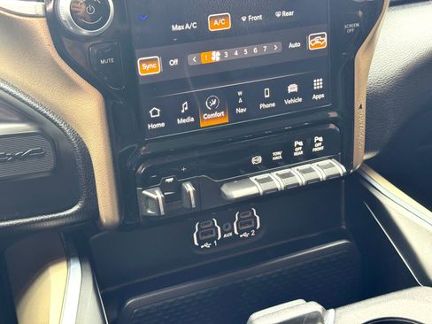 Used 2024 RAM 2500 Laramie image 26