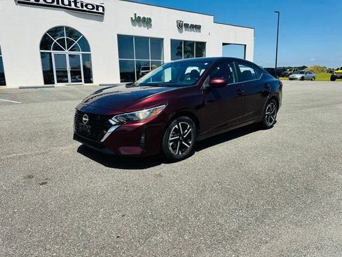 Used 2024 Nissan Sentra SV FWD image 1