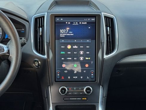 Used 2024 Ford Edge Titanium image 13