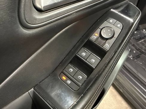 Used 2025 Nissan Rogue SV FWD image 18