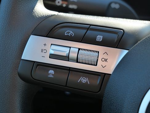 Certified 2026 Hyundai Tucson SE image 33