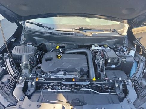 Used 2024 GMC Terrain SLE image 26