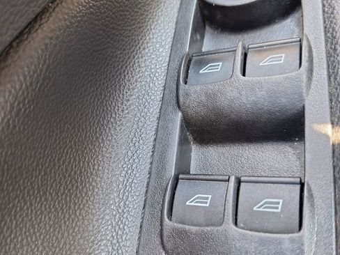 Used 2016 Ford Escape SE image 20