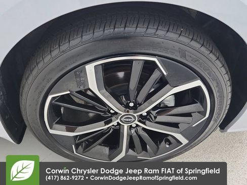 Used 2023 Nissan Altima 2.5 SR FWD image 33