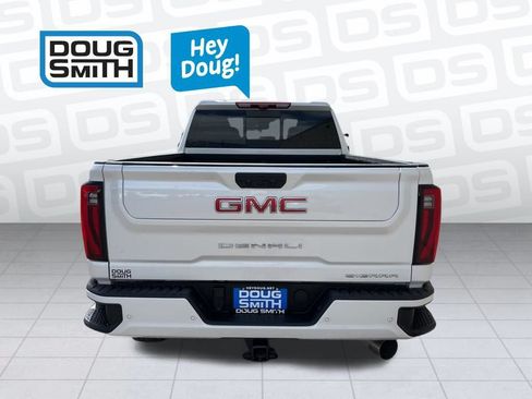 Used 2025 GMC Sierra 3500 Denali w/ Denali Reserve Package AWD/4WD image 5