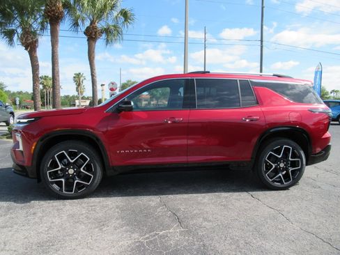 New 2026 Chevrolet Traverse High Country FWD image 2