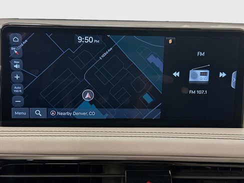 Used 2025 Genesis G70 2.5T image 22