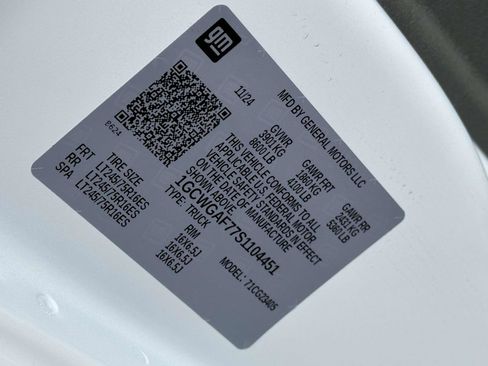 New 2025 Chevrolet Express 2500 w/ Driver Convenience Package image 19