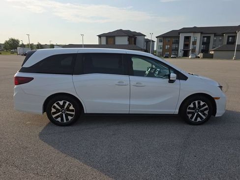 Used 2025 Honda Odyssey EX-L image 14