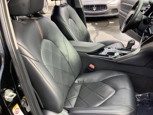 Used 2018 Toyota Camry XLE image 34