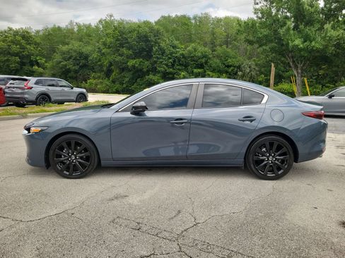 Used 2023 MAZDA MAZDA3 s image 3