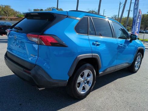 Used 2019 Toyota RAV4 XLE image 4