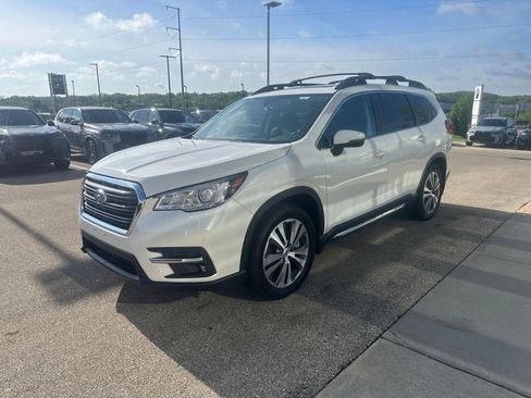 Used 2022 Subaru Ascent Limited w/ Technology Package AWD/4WD image 6