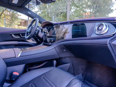 Used 2023 Mercedes-Benz EQS AMG 4MATIC w/ Trim Level Package image 23