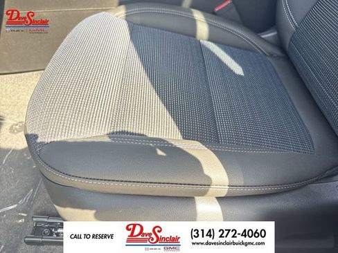 New 2026 Buick Envista Preferred w/ Convenience I Package FWD image 12