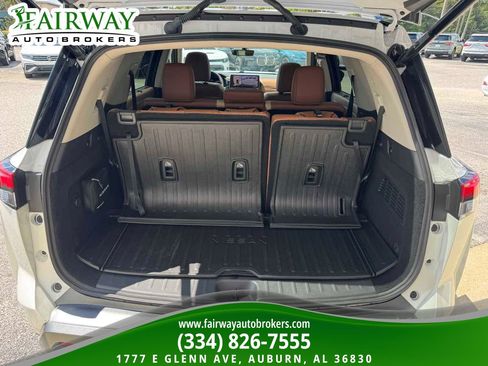 Used 2026 Nissan Pathfinder Platinum w/ Cargo Package FWD image 29