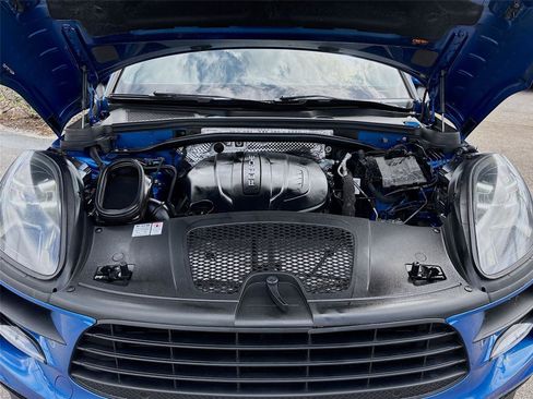 Used 2020 Porsche Macan image 32