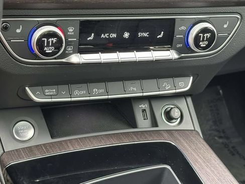 Used 2022 Audi Q5 2.0T Premium AWD/4WD image 22