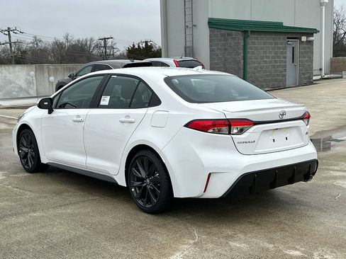 New 2026 Toyota Corolla SE image 3