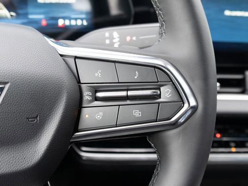 New 2026 Chevrolet Equinox LT w/ Convenience Package II image 8