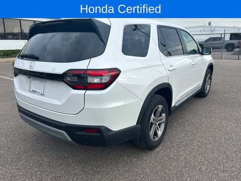 Used 2025 Honda Pilot EX-L image 8