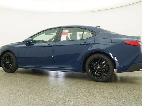 New 2026 Toyota Camry SE image 12