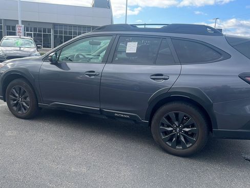 Used 2025 Subaru Outback Onyx Edition AWD/4WD image 10