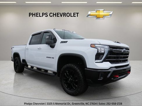 Certified 2025 Chevrolet Silverado 2500 LTZ w/ LTZ Plus Package AWD/4WD image 4