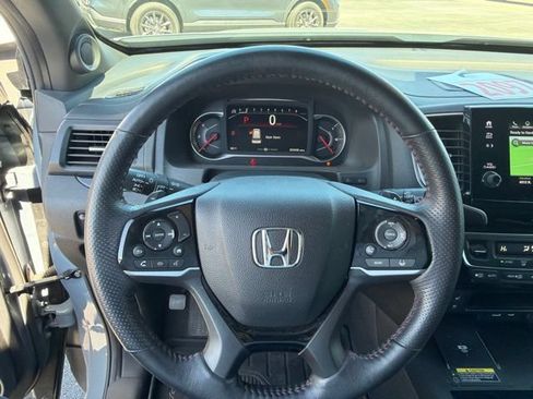Used 2024 Honda Passport Black Edition image 26