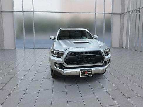 Used 2023 Toyota Tacoma TRD Sport w/ Black Out Package (TMS) AWD/4WD image 3