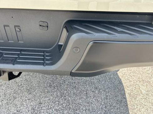 New 2025 Ford Ranger XLT w/ FX4 Off-Road Package image 18