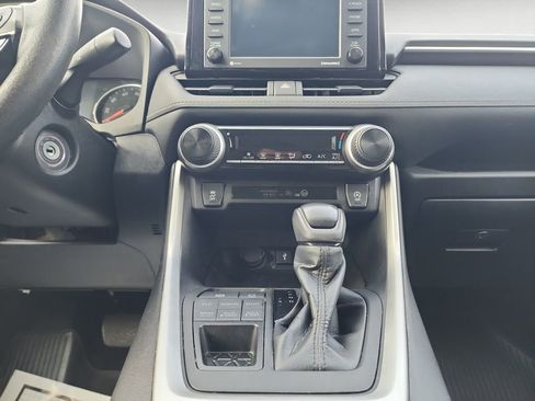 Certified 2022 Toyota RAV4 LE image 11