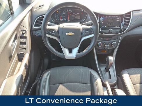 Used 2018 Chevrolet Trax LT w/ LT Convenience Package AWD/4WD image 3
