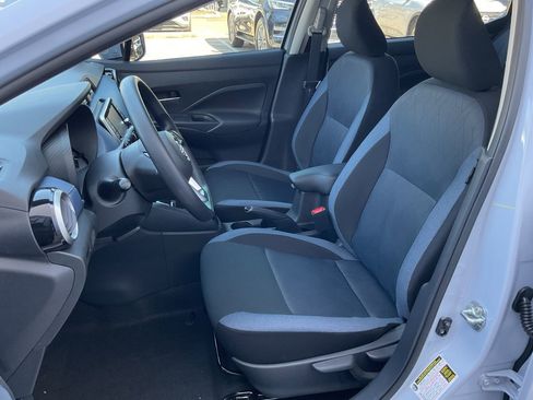 New 2025 Nissan Versa SV w/ Trunk Package image 12