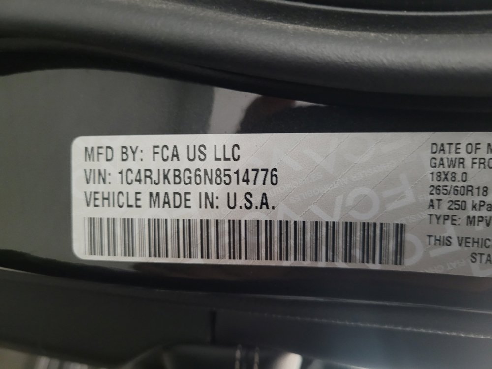 Used 2022 Jeep Grand Cherokee L Limited AWD/4WD image 33