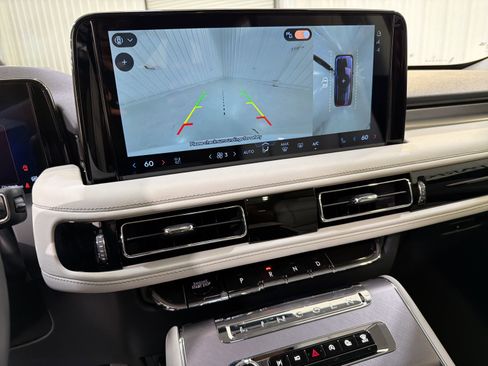 New 2026 Lincoln Aviator 2WD image 18