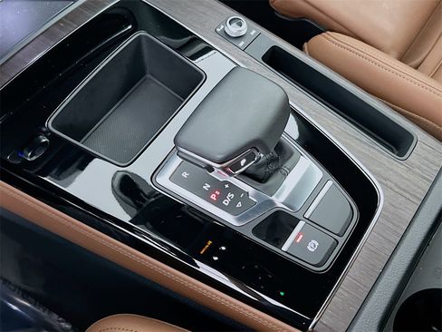 Used 2024 Audi Q5 2.0T Premium Plus image 19