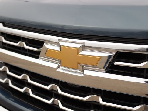 Used 2024 Chevrolet Silverado 1500 LTZ image 36