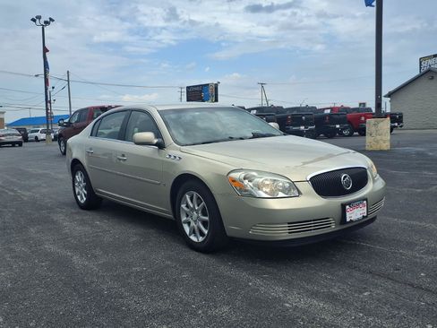 Used 2008 Buick Lucerne CXL w/ Luxury Package FWD image 3