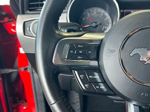 Used 2022 Ford Mustang GT w/ Black Accent Package RWD image 35