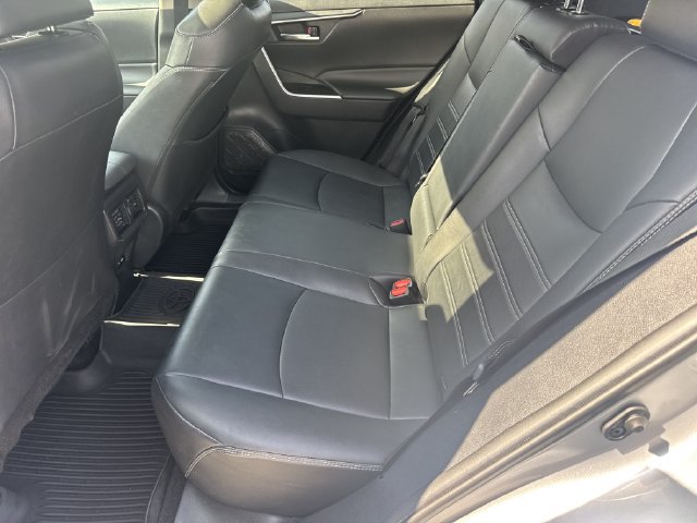 Used 2021 Toyota RAV4 XLE Premium FWD image 20