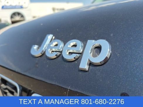 Used 2024 Jeep Grand Cherokee L Limited w/ Luxury Tech Group II AWD/4WD image 7
