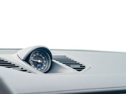 New 2026 Porsche Panamera image 24