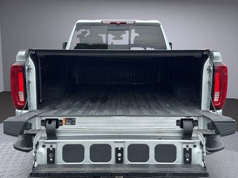 Used 2022 GMC Sierra 2500 SLT w/ SLT Premium Package AWD/4WD image 22