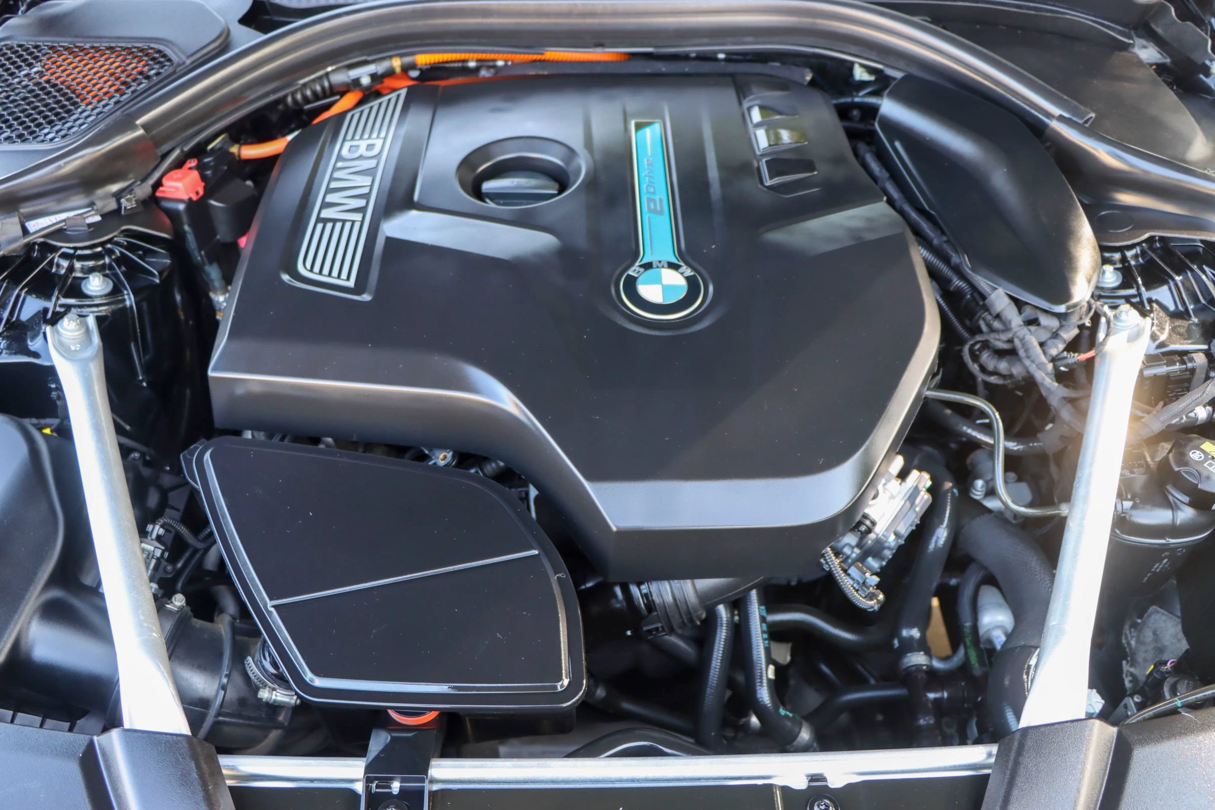 Used 2019 BMW 530e w/ Convenience Package RWD image 42