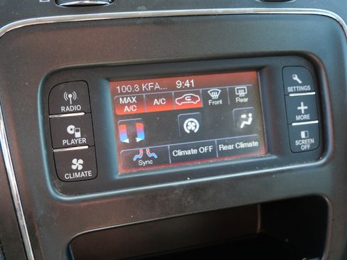 Used 2017 Dodge Journey SXT w/ Comfort/Convenience Group AWD/4WD image 23